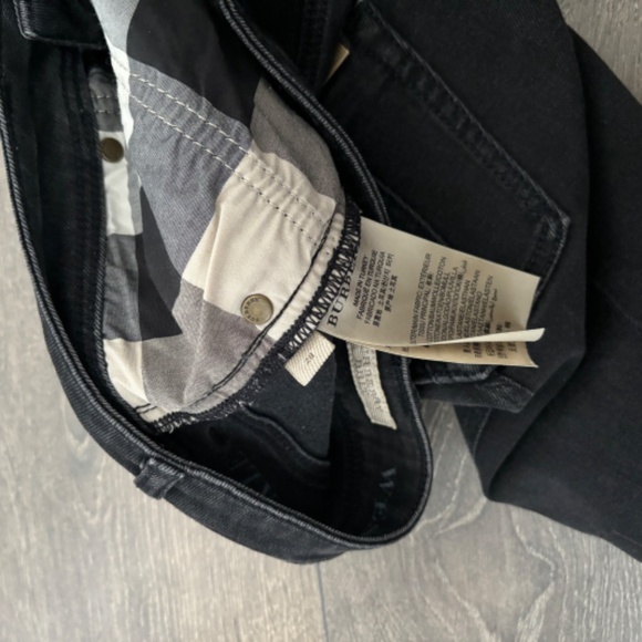 Burberry Brit Westbourne Skinny Jeans - Picture 7 of 13